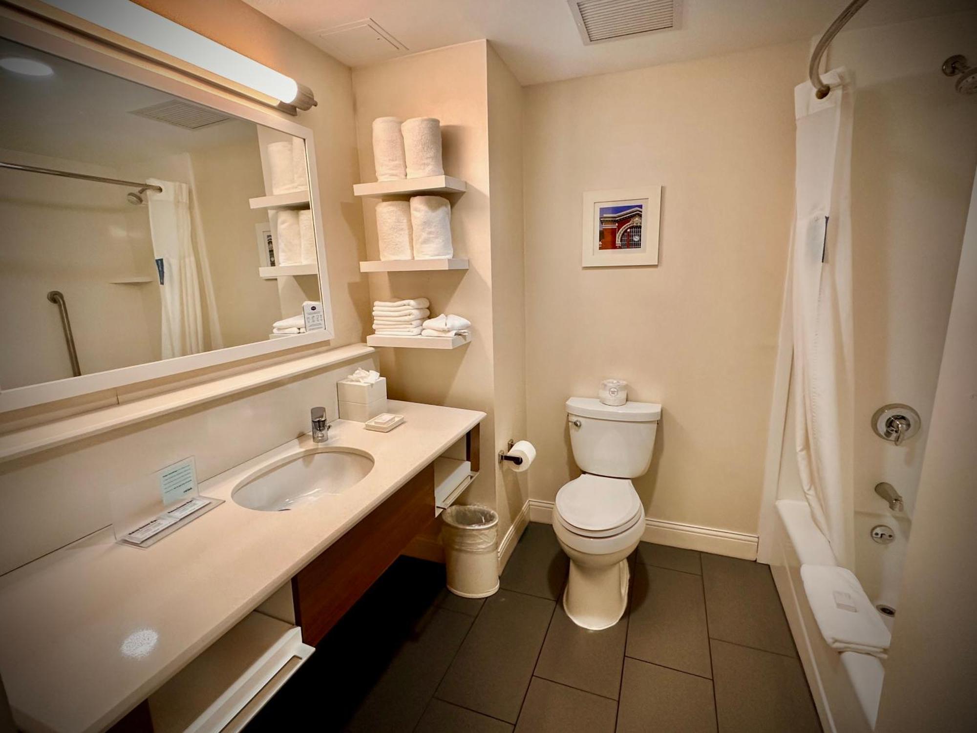 Hampton Inn & Suites Yonkers - Westchester Zewnętrze zdjęcie